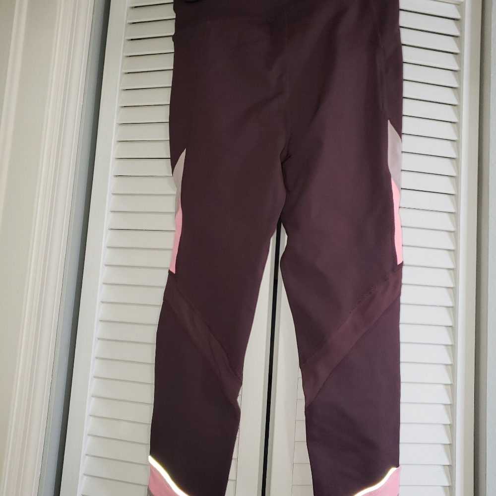 Leguin - Picture 3 of 3